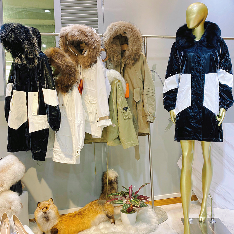 2023品牌女裝清倉超低價羽絨服外套帶毛領一手貨源批發(fā)(圖8)